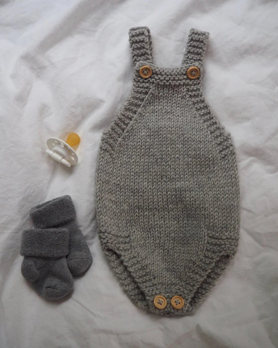PetiteKnit Kleiner Bruder Strampler