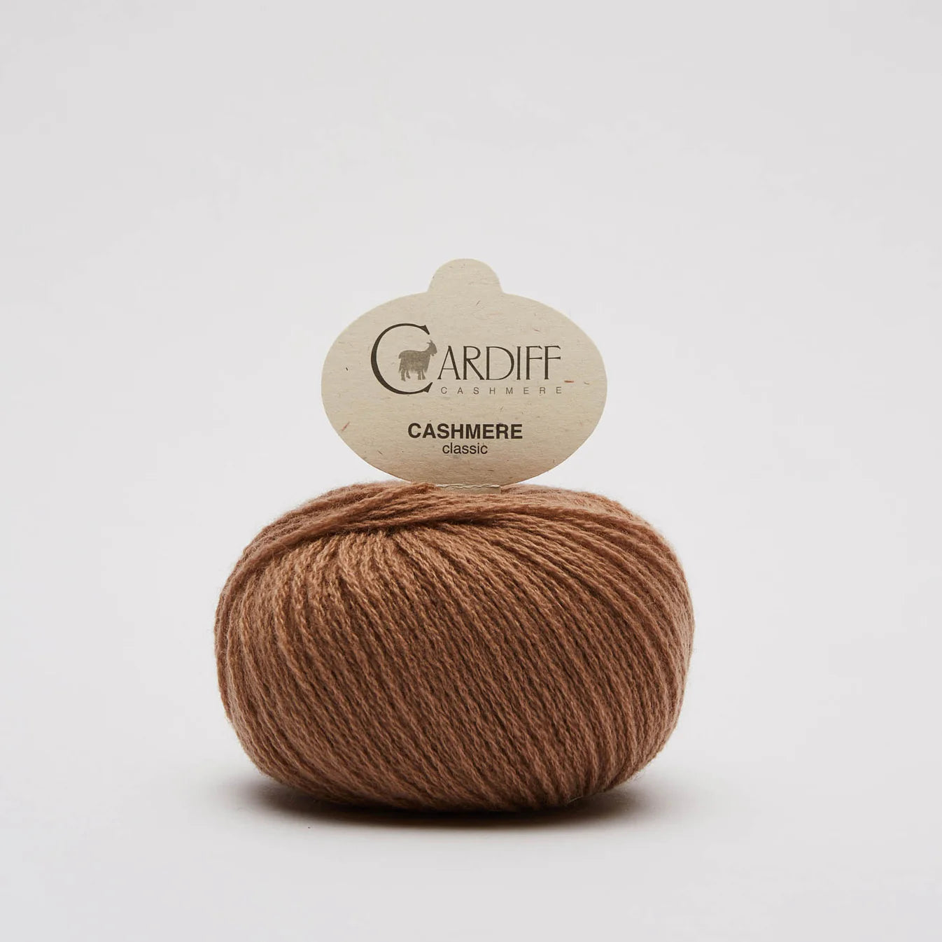 Knäuel Cardiff Cashmere clasic in Farbe futon braun-beige