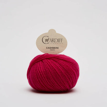 Knäuel Cardiff Cashmere classic in Farbe sakura sattes rot-pink