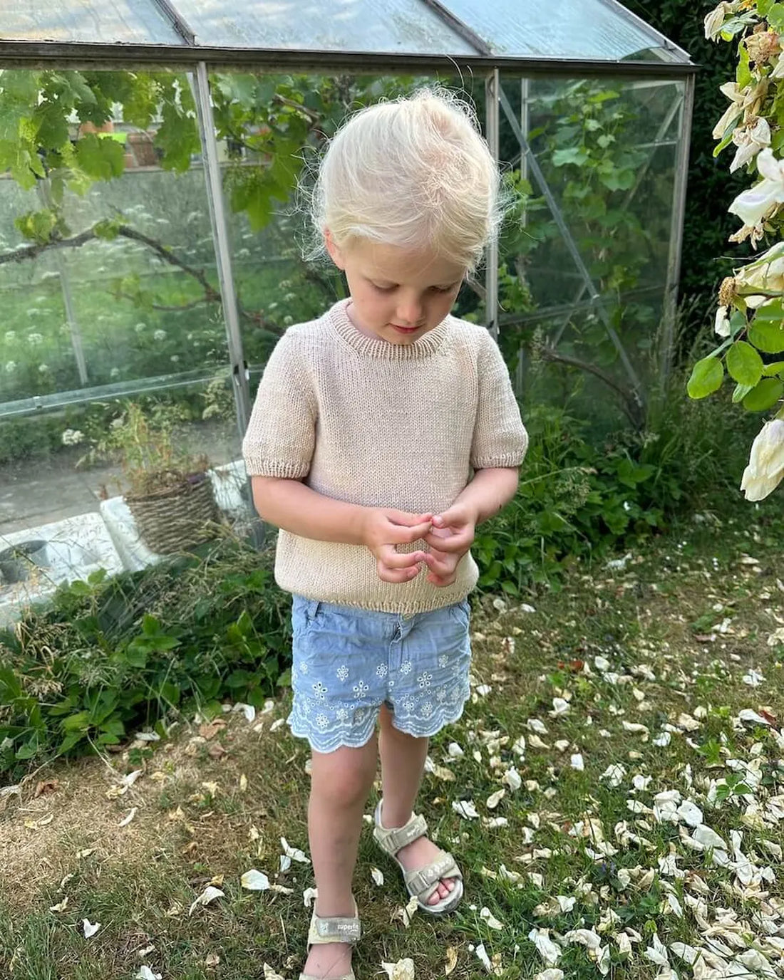 PetiteKnit Poppy Tee Junior Anleitung