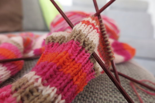 Kurs Socken Stricken 17.09. &amp; 24.09.2025 19:00 - 20:30