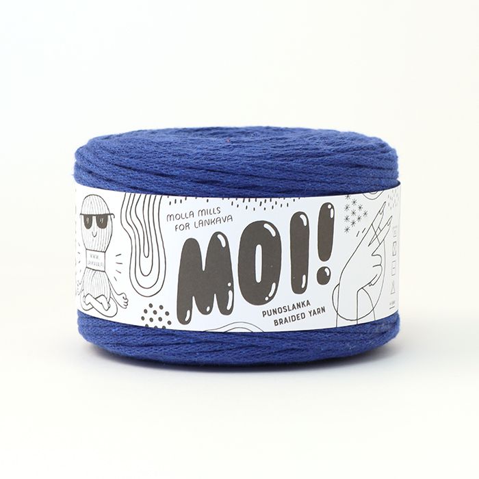 Ein Knäuel des Garns Moi von Lankava in Farbe Blau